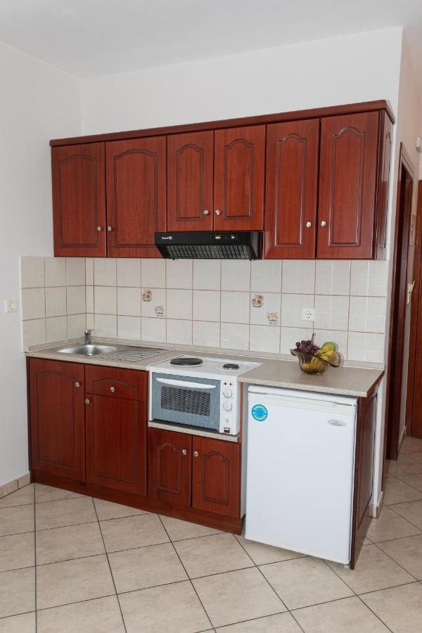 Lady Elena Hotel Ammoudia Exterior photo